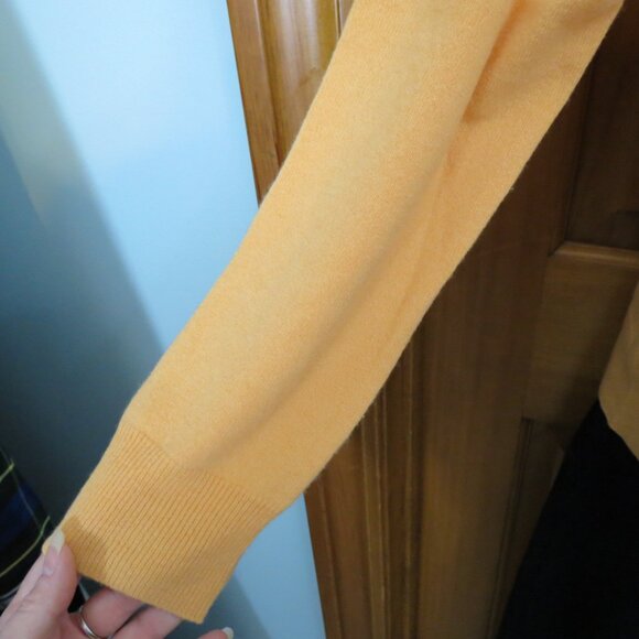 Pure Collection 100% Cashmere Cardigan Sweater Apricot Color Size 12 Flaw - Picture 4 of 12